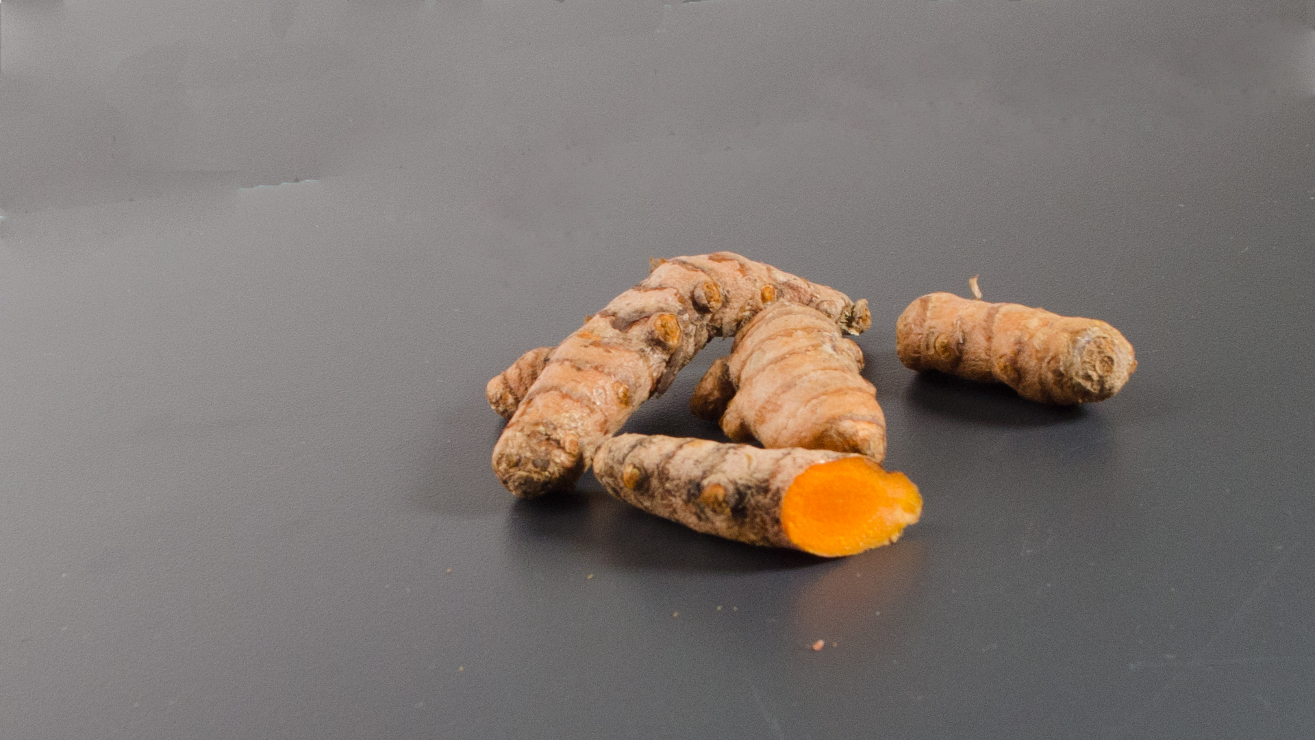 Kurkuma-Gelb Kurkuma (Gelbwurzel) frisch Peru